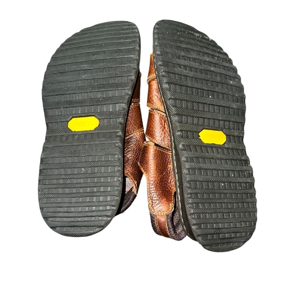 Sandals_&_Flip_Flops